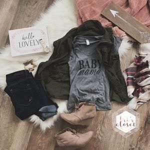 BABY mama V-Neck | small